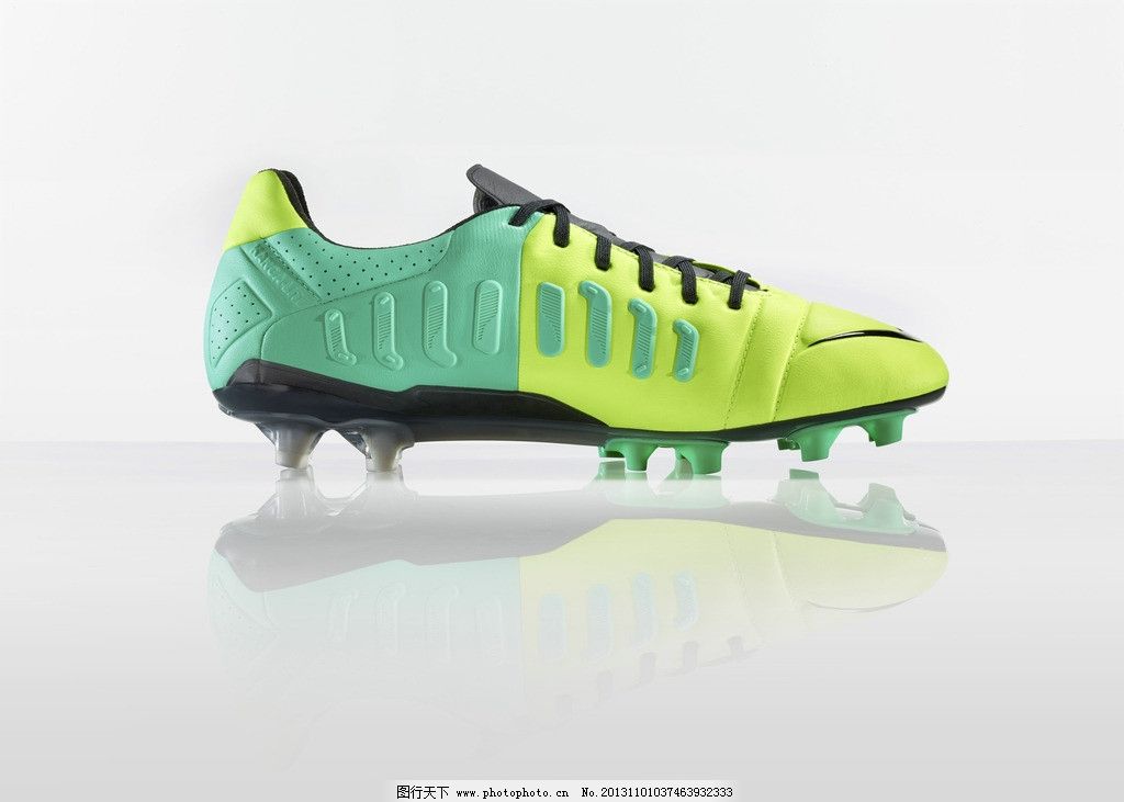 足球鞋简笔画简笔画鞋子|足球鞋简笔画_简笔画鞋子