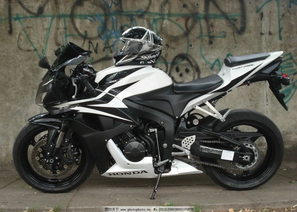 本田CBR1000R图片